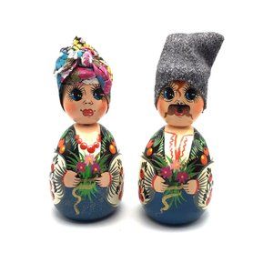 Ukrainian Wooden Dolls Figures Man Woman Flowers Traditional Folk Dress